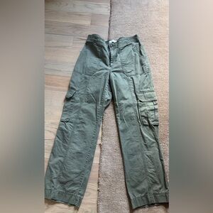 Abercrombie & Fitch Women's Green Cargo Pants